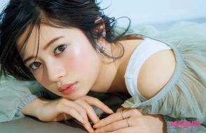 桜田ひより×千吉良恵子が競演。ベスコス受賞コスメで魅せる、ボーダーレスな表情にくぎ付け！