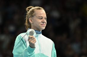 ベラルーシのAIN選手がパリ五輪初メダル、トランポリン女子で銀