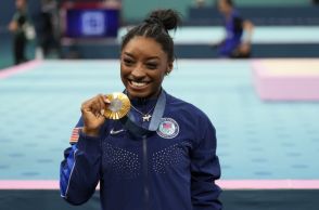 金メダルの米体操選手、トランプ氏の「黒人の仕事」発言に反発