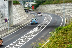 白と黄色と破線と実線……はみ出してもいいのはドレ？　勘違いしている人も多い「道路の中央線」の種類と意味