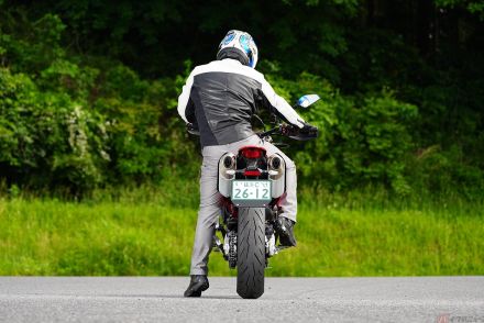 一体どんな意味がある？ バイクを停止させる前のエンジンの空ぶかし