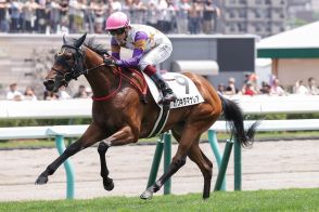 ３番人気カワキタマナレアが３馬身半差の快勝　鮫島駿騎手「本当に強かったです」／札幌5R