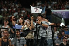「台湾がんばれ」応援グッズ奪い取られる　五輪会場、台湾が非難声明