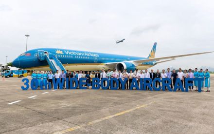 ベトナム航空、787-10の5号機受領　ワイドボディ30機目