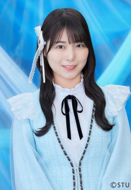 ＜STU48小島愛子＞初写真集が9月21日発売　艶っぽく　黒ランジェリーも