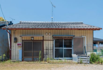 親が亡くなったため「住む予定のない戸建ての家」があります。「別荘」のような使い方をしたいと思っていますが、維持費はどのくらいかかるのでしょうか？