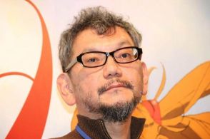 「エヴァ」監督・庵野秀明の左脚複雑骨折　妻・安野モヨコが「監督は怪我の理由を公開したくない」明かす