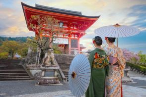 夏休みに「京都旅行」に行こうとしたら、ホテルが家族4人で「1泊5万円以上」でびっくり！ どうして円安なのに、宿泊料金が上がっているのでしょうか？