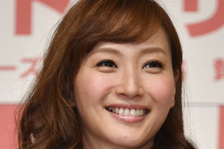 藤本美貴、夫・庄司智春とのLINEで発覚した家族の“儀式”に共感の声が続出「私も隠すわ」「どこのお宅も同じなんだな」