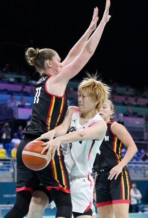 バスケ女子　日本が屈辱の終戦　決勝Ｔ進出逃すだけでなく出場大会で初の白星無し　ベルギーの相手に攻守が崩壊　最大３１点差も