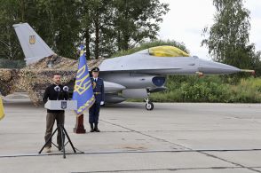 ウクライナ、米国製F16初公開　NATO加盟国供与、戦力強化