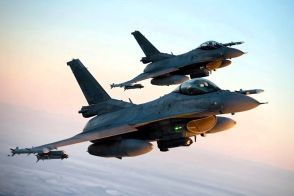 映像で公開！ ウクライナ軍の新戦力「F-16戦闘機」が初披露 ゼ大統領「不可能を乗り越えた！」