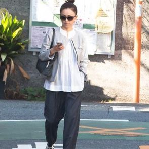 「綺麗な肌に戻りますように」酒井法子　美容施術後の“激変姿”披露しファン心配「肌が辛そう」