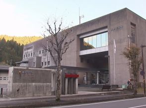 橋の真下で男性の遺体発見　頭に打ったような傷　岐阜県郡上市の長良川