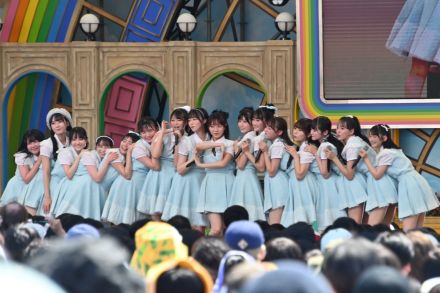 STU48「暗闇」から「夢力」まで“静”と“動”を織り交ぜたドラマティックなステージで観客を魅了＜TIF＞