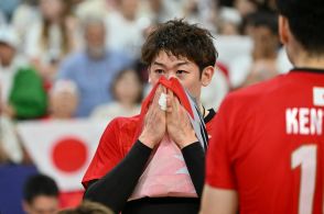 「明日もう一度戦えば勝てるかもしれないが駆け引きと勝負強さが不足」なぜパリ五輪男子バレーで日本はイタリア戦で計4度あった“あと1点の壁”に泣いたのか？