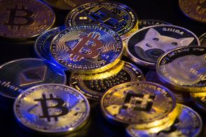 世界的株安でビットコインも急落、一時4万9000ドル台に