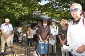 「非核の火」ともる寺で平和の祈り　福島・楢葉で被爆者追悼集会