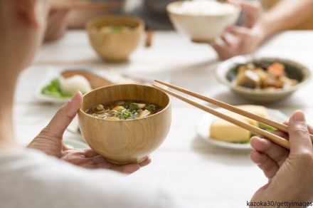 夏は【冷たい味噌汁】をどうぞ！生野菜と楽しむ、暑さ知らずのつくり方をご紹介！