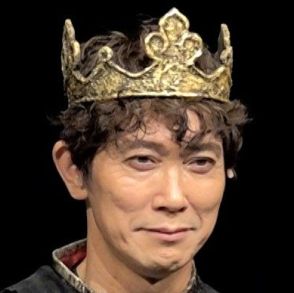 佐々木蔵之介、舞台の稽古で連日頭を悩ませたこと　共演の上田竜也「餌付けされました」