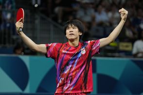 卓球・戸上隼輔「２点取って俺が主役だ！」単複２勝で貢献　３大会連続メダル王手…パリ五輪