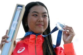 開心那が銀メダル獲得、14歳トルーが金 パリ五輪スケボーパーク女子