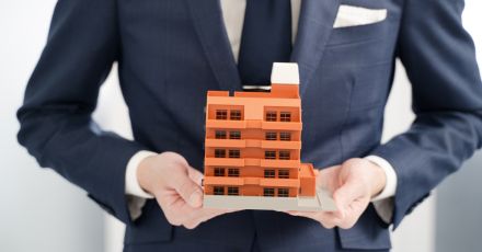 80代の母親が転倒して入院…空き家になった「タワマン実家」の「現在の資産価値」に50代女性が驚愕した