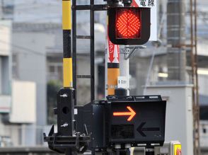 東武線で人身事故　16歳男子高校生が死亡…特急にはねられる　午前10時半過ぎ、駅から300メートルの踏切で　約1時間半後に運転再開、上下46本が運休