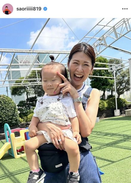 木村沙織、「夏は好き」親子でオーバーオール姿を披露！暑いけど満面な笑顔の親子２ショに「親子で最高～」の声