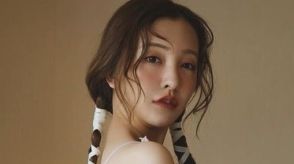 板野友美 どの写真が好き？お気に入りのピンクドレス姿でかわいいしぐさを連発！「どの表情も唯一無二！」