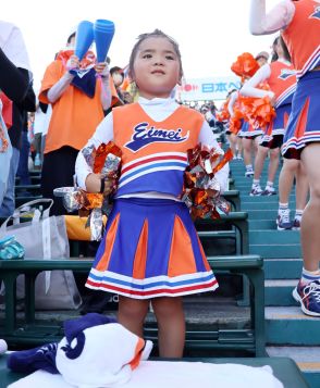 【甲子園】英明アルプスに「ちびっこ応援団」…センバツＶをあと一歩まで追い詰めたチームに大きな声援