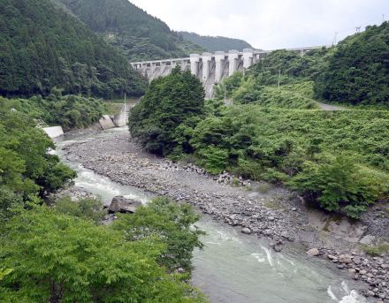 ダム直下のアユすむ清流「水が濁った」　着工から36年かけ2023年春完成、命守るダムに「仕方ないのか」　山口県岩国市