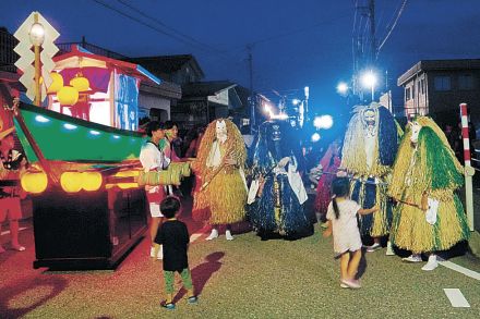 大鬼神、青般若練る　魚津・上村木七夕祭