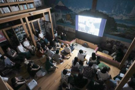 元銭湯でチャプリン映画　ライブでみせる声の芸術「カツベン」盛況