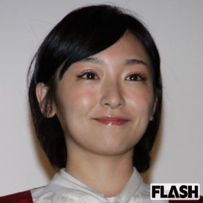 加護亜依　セットアップ紹介で“下着見せ”も戸惑いの声…不安視される深刻な迷走ぶり