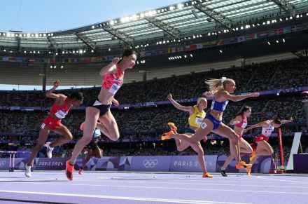 田中佑美が敗者復活戦で準決勝進出決定　モデルも務めたハードラー…パリ五輪