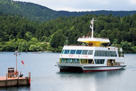 暑い夏は涼しい湖で過ごそう！　これは芦ノ湖に浮かぶ緑の公園？　「箱根遊船 SORAKAZE」に乗ってみた！