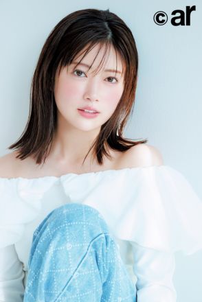 樋口日奈、透けるような白肌に映える“サラツヤヘア”披露　乃木坂46時代は明るめな髪色も「今は逆に暗め願望」