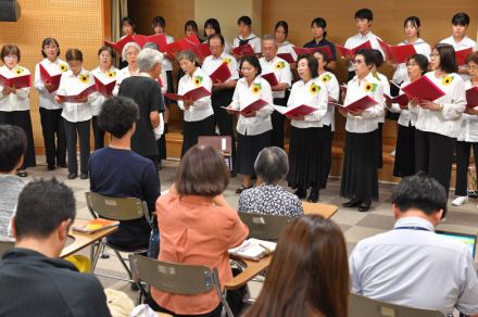 長崎からパレスチナへ、平和への願い届け　被爆者と高校生ら合唱