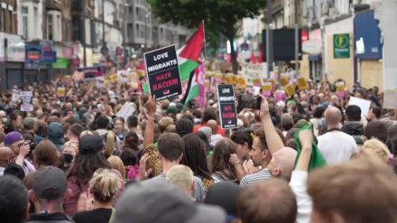 イギリス　「反移民」訴える極右などの暴動警戒も各地の反差別デモにより阻止　大きな混乱起きず　