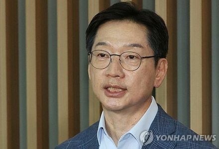 文前大統領側近の元知事　復権決定＝植民地解放記念日に