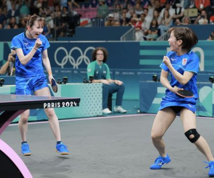 早田ひな、平野美宇ペアがダブルスで先勝！息ぴったり　平野のフォアさく裂…パリ五輪