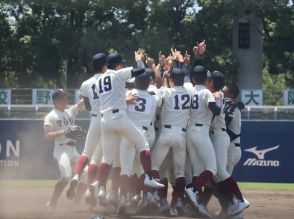 高校野球“酷暑対策のリアル”「関係者が凍ったペットボトルを」夏の甲子園より試合数が多い地方大会観戦後、高野連担当者に見解を聞くと…