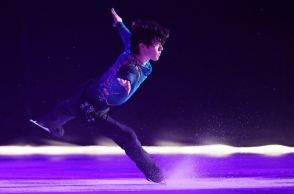 宇野昌磨さんら出演アイスショー「魔法使いの弟子」スイスで開演