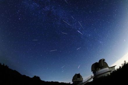 ペルセウス座流星群が12日にピーク　「1時間に40個」3年ぶりの好条件、月明かりの影響なく