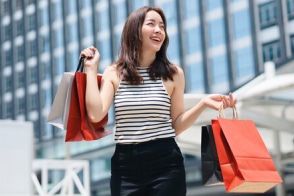 【夏休みの散財に注意】お金が貯まらない人には理由がある？各年代の「平均貯蓄額」も