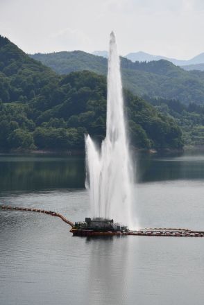 最高到達点は〝東洋一〟の１１２メートル、月山湖大噴水は大切な水の象徴　山形・西川　行ってみたい　水のある風景