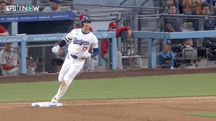 大谷翔平、ベース“踏み忘れ”…じゃなかった！ 異例ずくめの34号ソロ、カメラが捉えた決定的瞬間