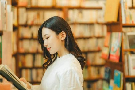 減少する街の書店の背景　元カリスマ書店員が語る書店だから味わえる「成功体験」とは