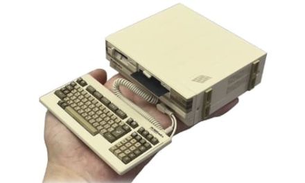 「PasocomMini PC-8801mkIISR」が手のひらサイズで復刻。2025年春発売